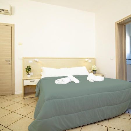 Athena Rooms - Parcheggio Privato Μπολόνια Εξωτερικό φωτογραφία