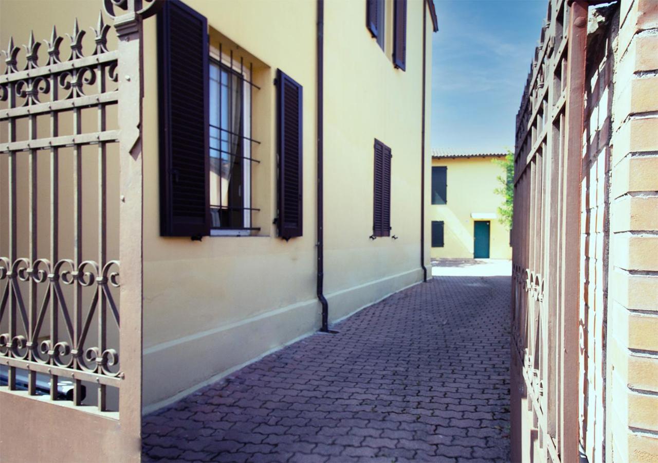 Athena Rooms - Parcheggio Privato Μπολόνια Εξωτερικό φωτογραφία