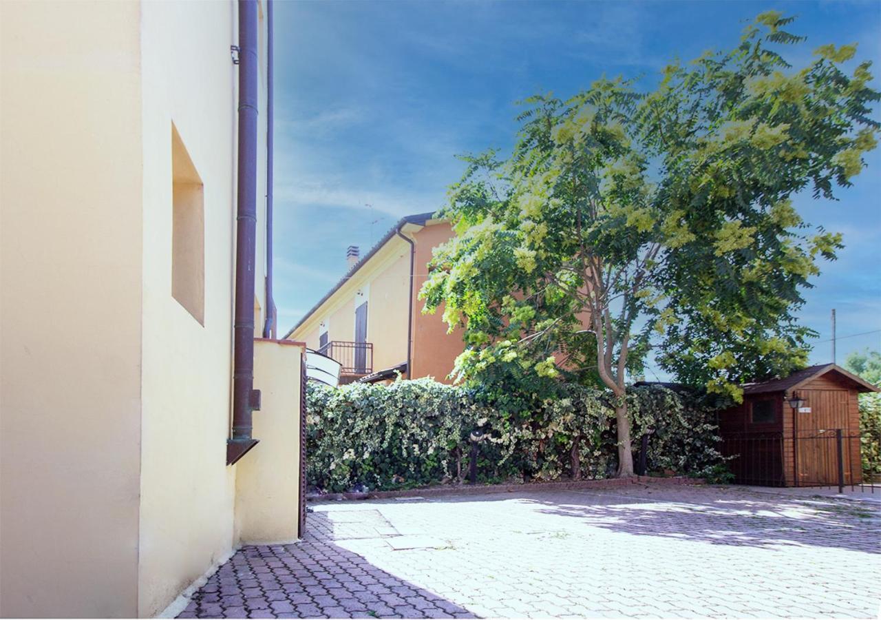 Athena Rooms - Parcheggio Privato Μπολόνια Εξωτερικό φωτογραφία