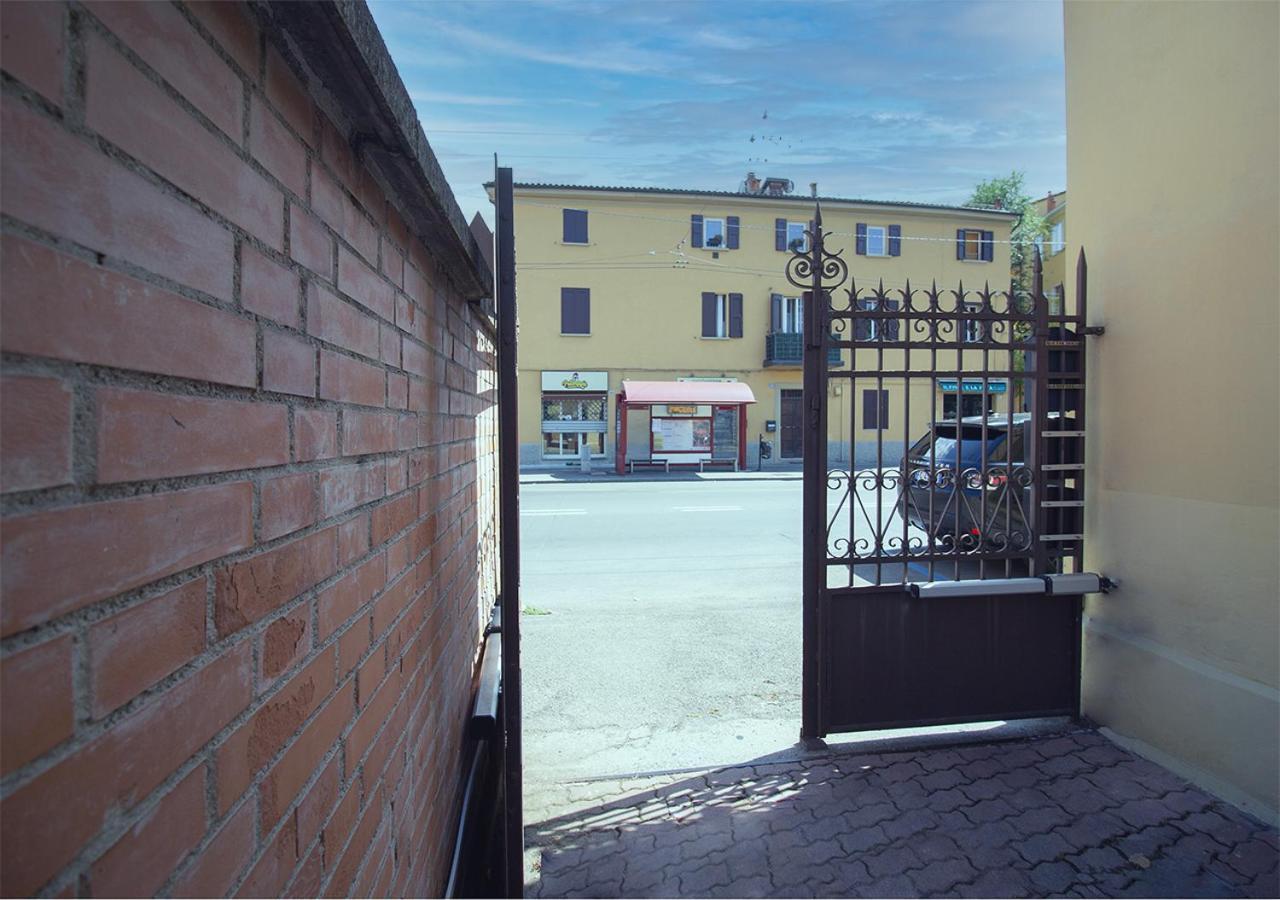 Athena Rooms - Parcheggio Privato Μπολόνια Εξωτερικό φωτογραφία